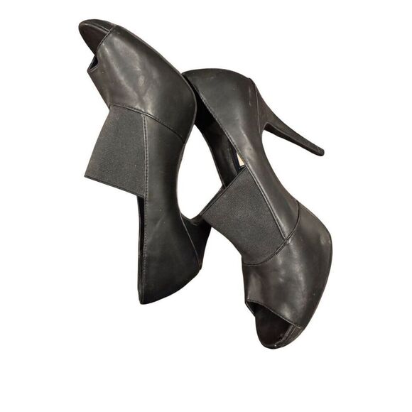 Simply Vera Wang peel toe heels 9 - Picture 2 of 13